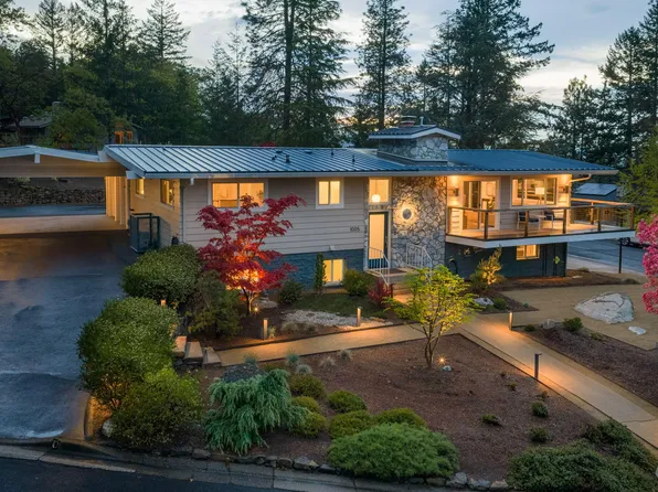 1005 Timberline Ter, Ashland, OR 97520