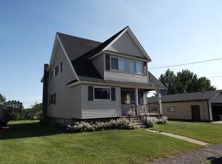 70 2nd St, South Range, MI 49963