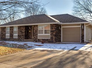 1234 W Washington St, Winterset, IA 50273