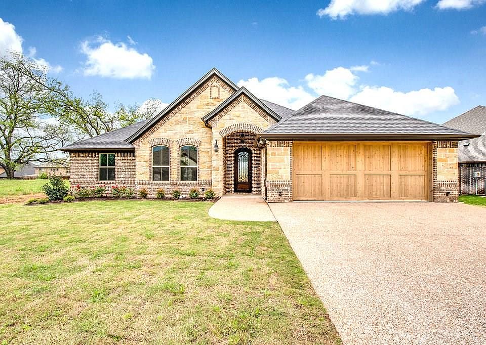 1st image of 1014 Anna Cir