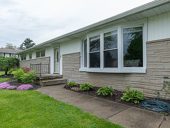 2nd image of 1187 Forest Hill Dr