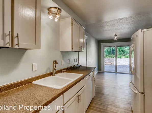 5995 SW 187th Dr, Beaverton, OR 97078