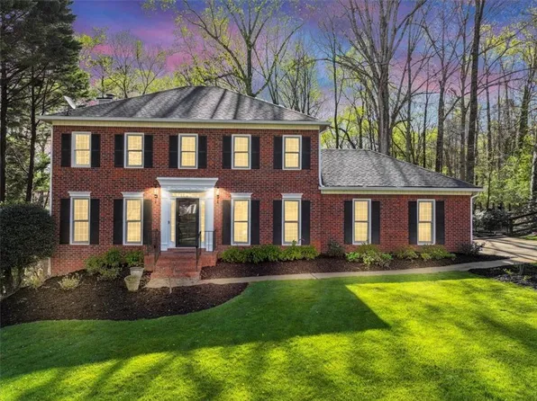 2322 Milstead Cir NE, Marietta, GA 30066