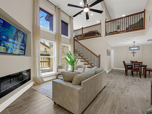 2nd image of 4802 Hickorygate Dr