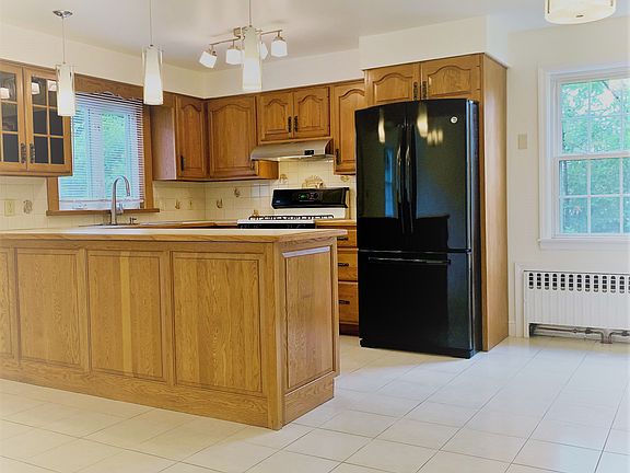 2nd image of 151 Catskill Ave #1