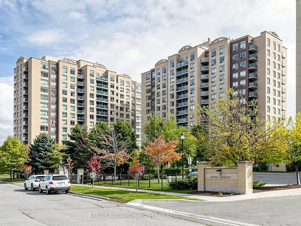 11 Oneida Cres #211