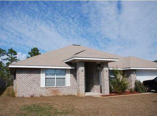 8156 Hartington Dr, Navarre, FL 32566