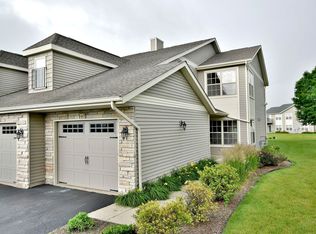 947 Arvle Cir #947, Sycamore, IL 60178