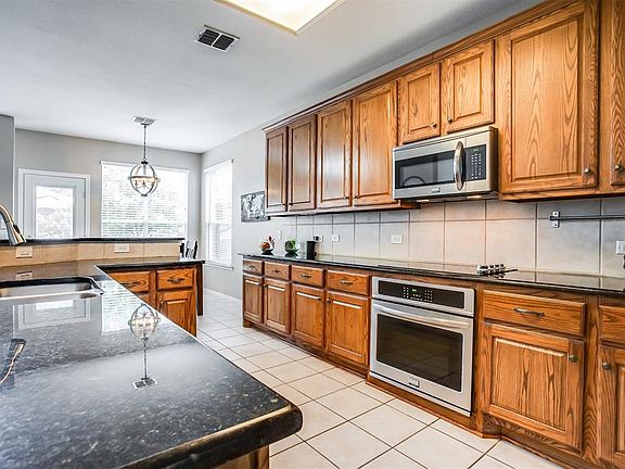4th image of 419 Sunrise Dr