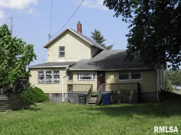 915 Oregon St, Muscatine, IA 52761