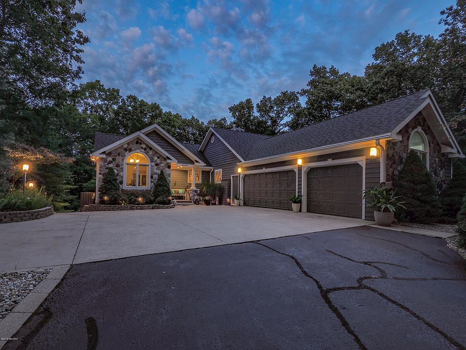 1st image of 4091 Wildwood Dr