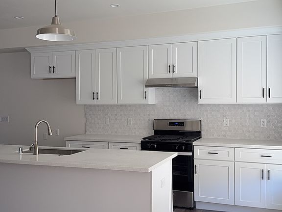 2nd image of 546 N Lark Ellen Ave #1