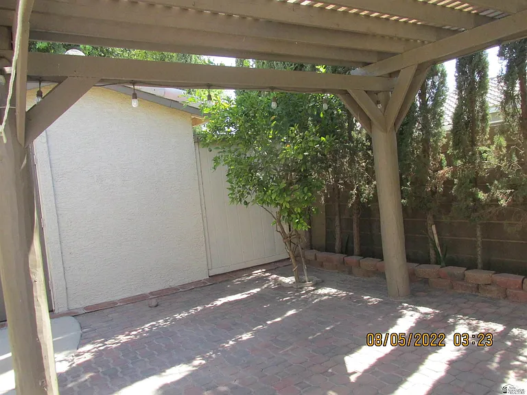 1874 S 37th Ave — Photo 22