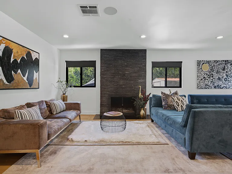 16453 Lassen St — Photo 30