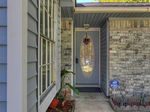 4th image of 15231 Pebble Lake Dr