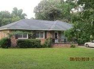 130 Roosevelt Dr, Saint Stephen, SC 29479