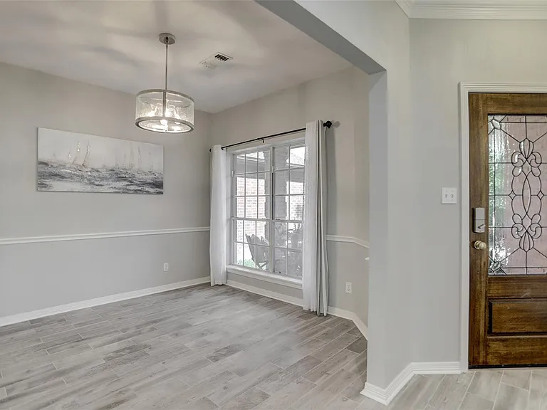112 Harbour Town Dr — Photo 4
