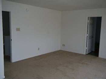 3rd image of 11378 N Meadowbend