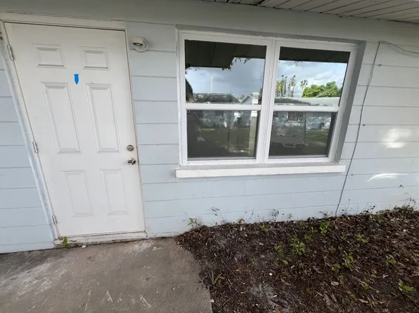 400 11th St W, Palmetto, FL