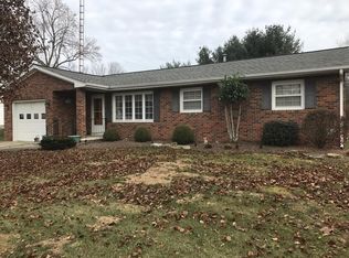 1814 Woodlawn Dr, Washington, IN 47501