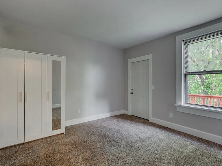 434 Elizabeth St #2 — Photo 8