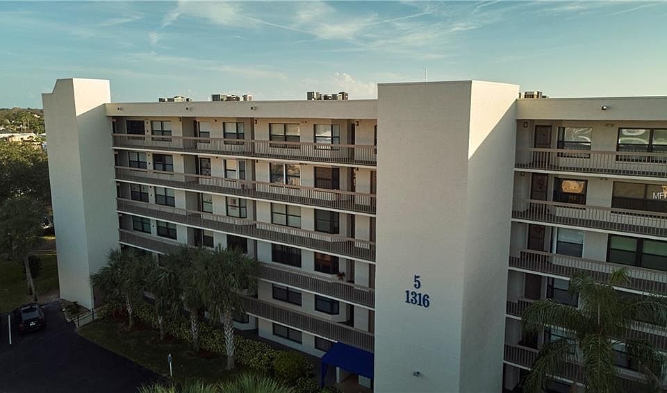 1st image of 1316 Pasadena Ave S APT 605