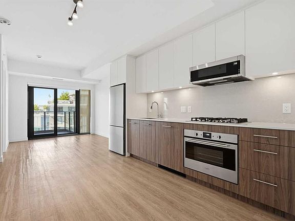 3rd image of 730 S 2nd Ave #1313