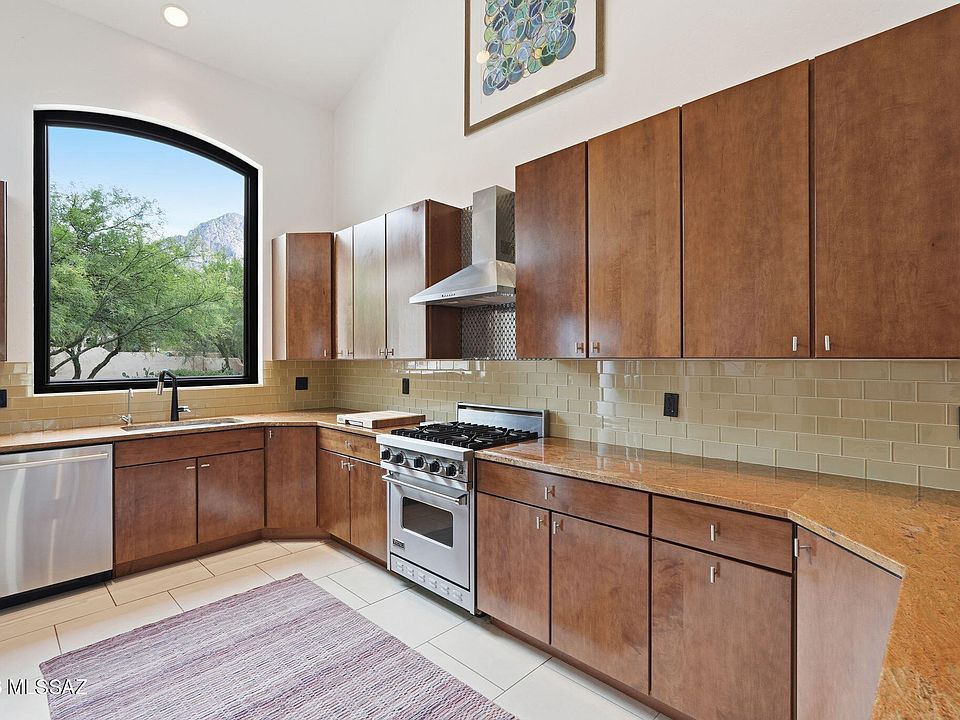 1st image of 1361 E Sonoran Desert Dr