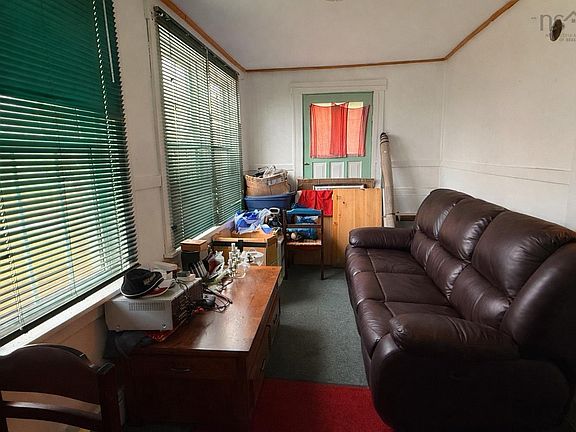 4th image of Junction Rd