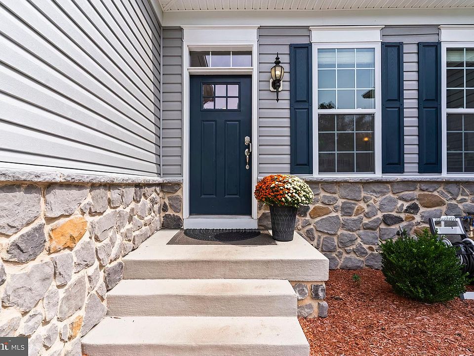 9104 Rama Ct, Clinton, MD 20735 | MLS #MDPG2167366 | Zillow