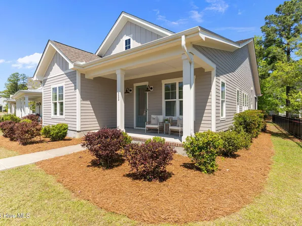 323 Cornubia Drive, Castle Hayne, NC 28429