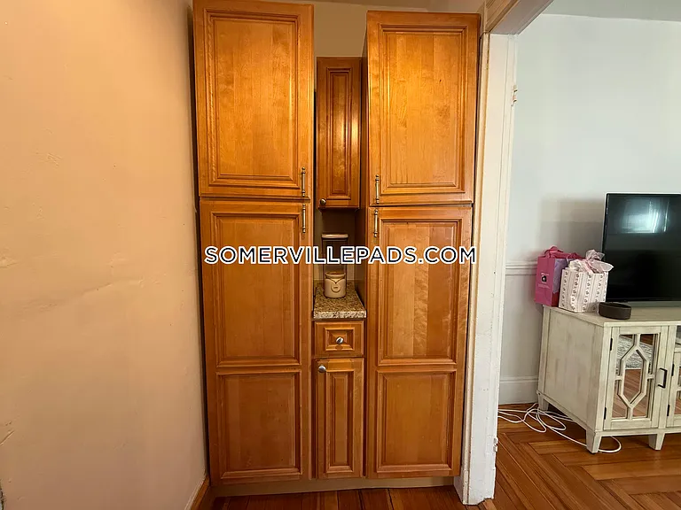 10 Dickson St — Photo 6