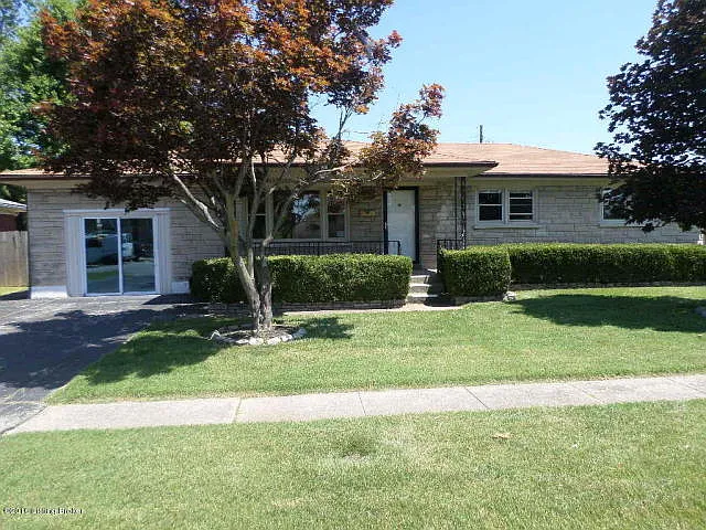 2311 Strotman Rd photo 1