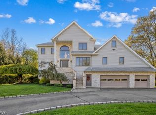 27 Schneider Ln, Montville, NJ 07045