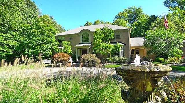 1st image of 15265 Suffolk Ln