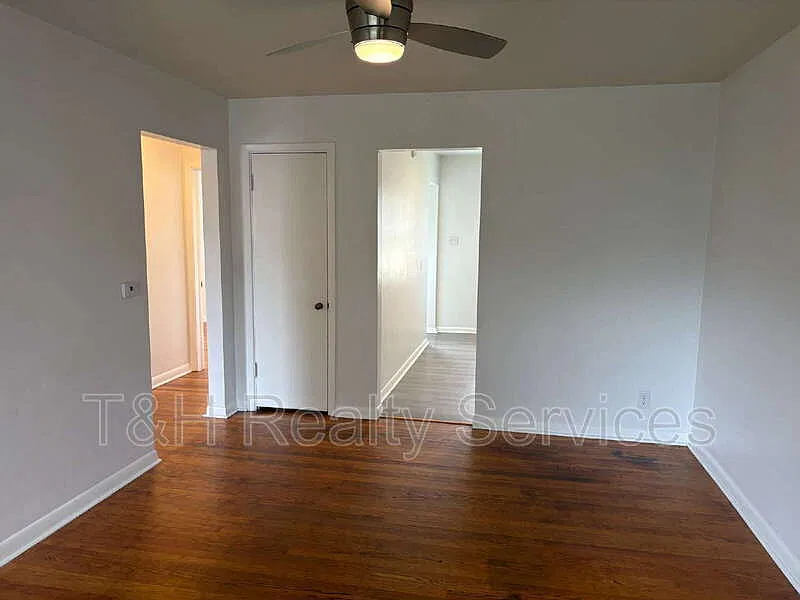 2 bed, 1.0 bath, 1440 sqft, $1,350 — Photo 4