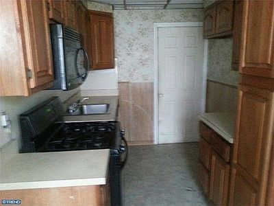 2nd image of 3030 W Court Ave