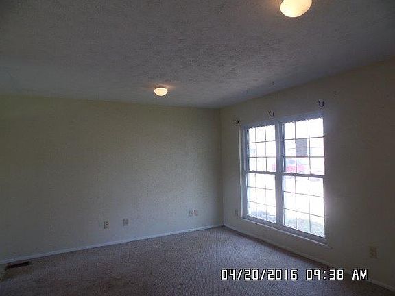 4th image of 226 Dean Dr