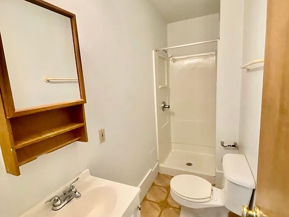 3rd image of 211 N Adams St APT 4