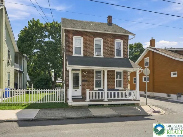 562 Ridge St, Emmaus, PA 18049