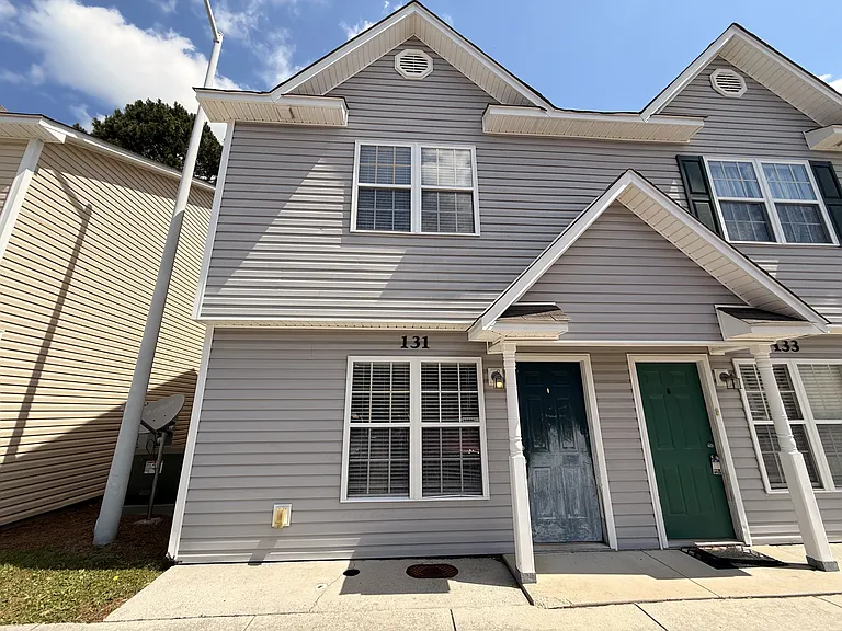 131 Cornerstone Pl — Photo 1
