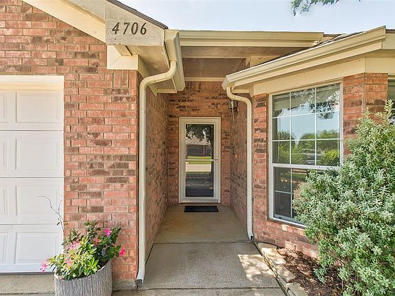 4th image of 4706 Topaz Ln