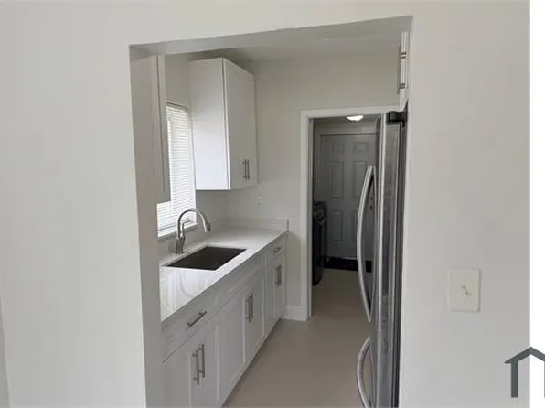 1185 NW 100th St, Miami, FL 33150