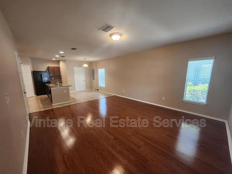 4721 Chatterton Way — Photo 7