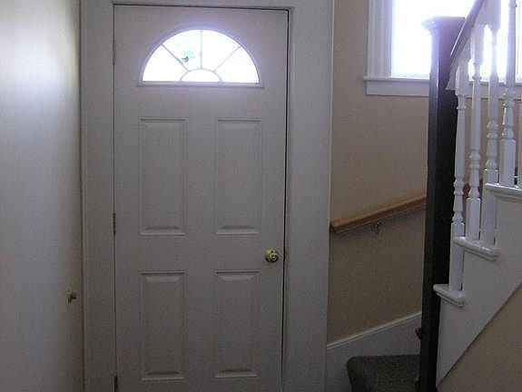 2nd image of 45 Courtland St Unit 2