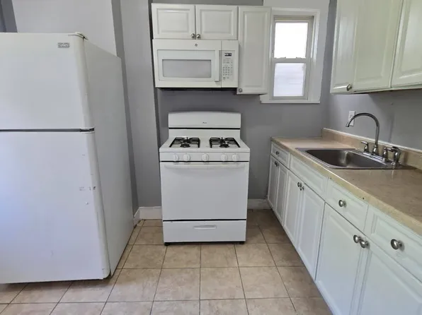 127 Myrtle Ave, Jersey City, NJ