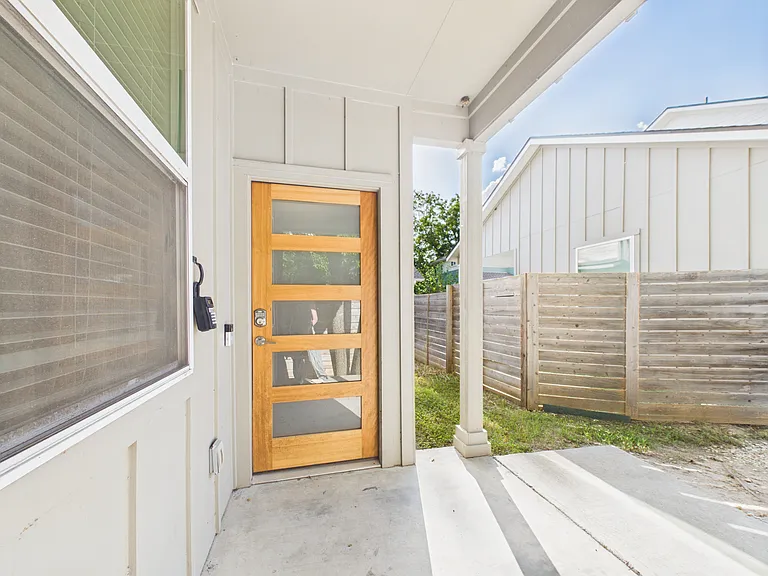 6713 Porter St #B — Photo 2
