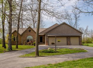 2310 Cherokee Dr, London, OH 43140