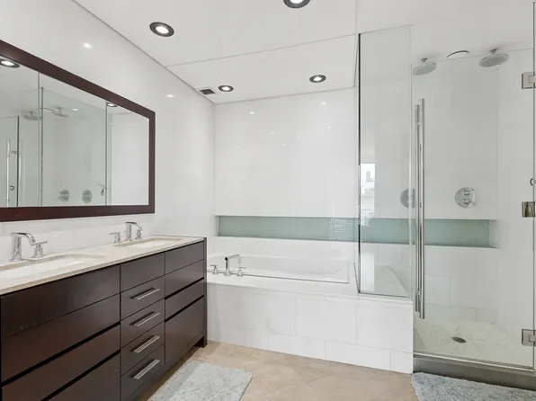 135 West 14th Street image 12 of 14