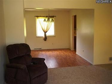 2nd image of 2222 E Gilwood Dr